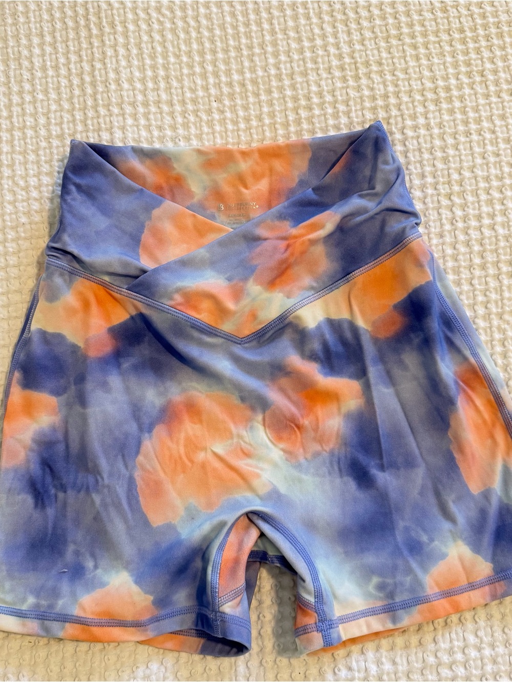 Buff Bunny Tie Dye Collection - Picture 4 of 7